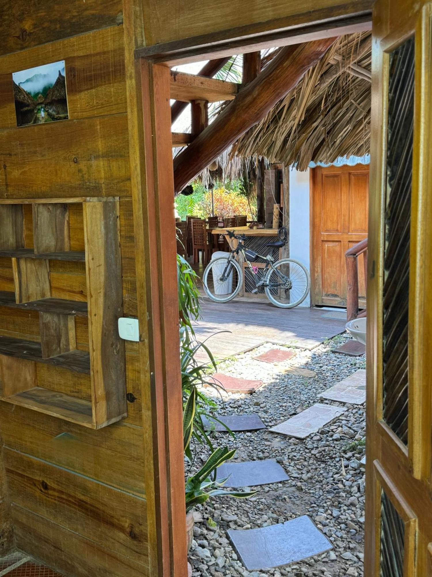Hostal Nibuni Palomino Exteriér fotografie